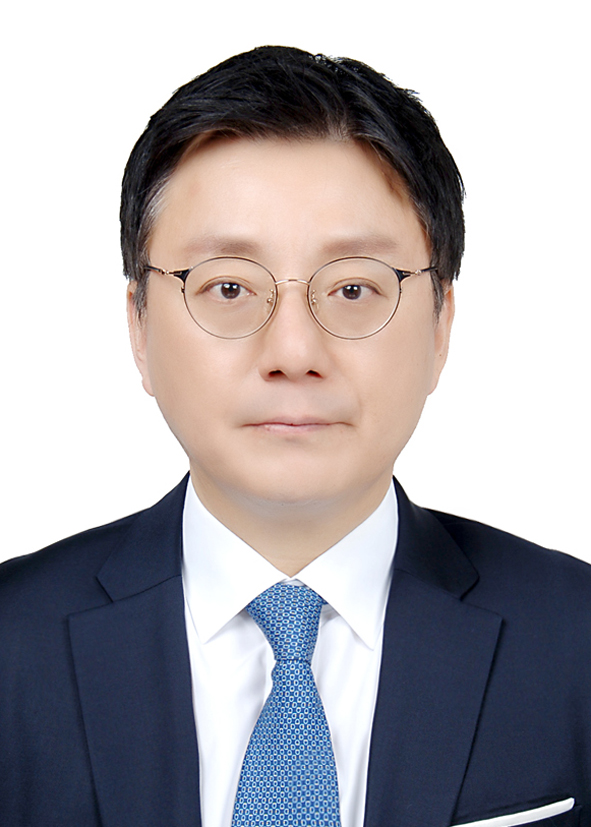 김영식 사무국장